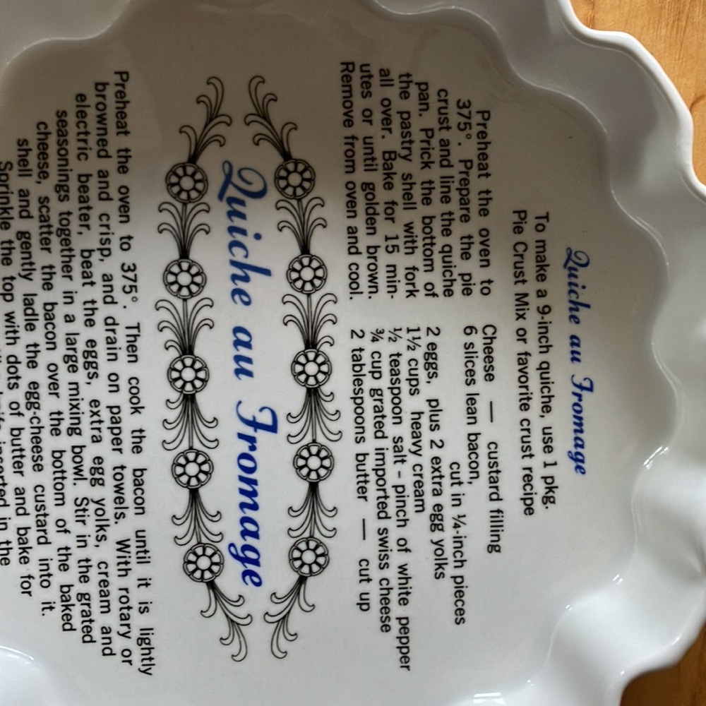 Vintage Fluted Quiche au Fromage Recipe Dish.